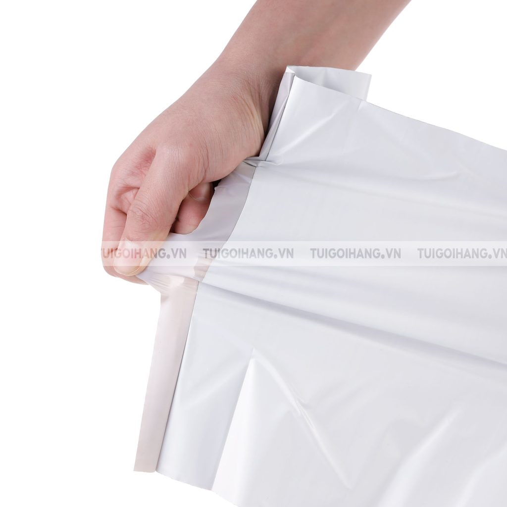 túi gói hàng trắng sứ sẵn keo dán