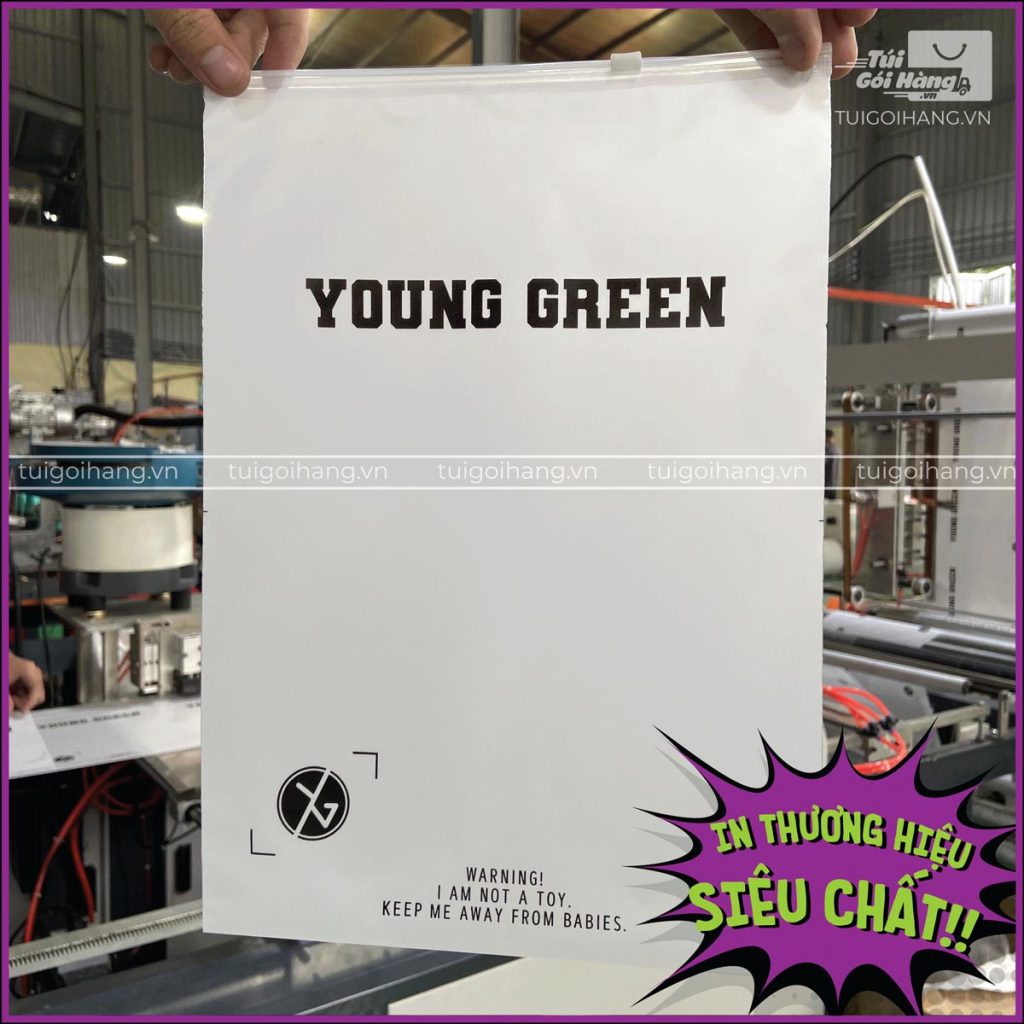 túi zip lụa mờ in thương hiệu thoe yêu cầu